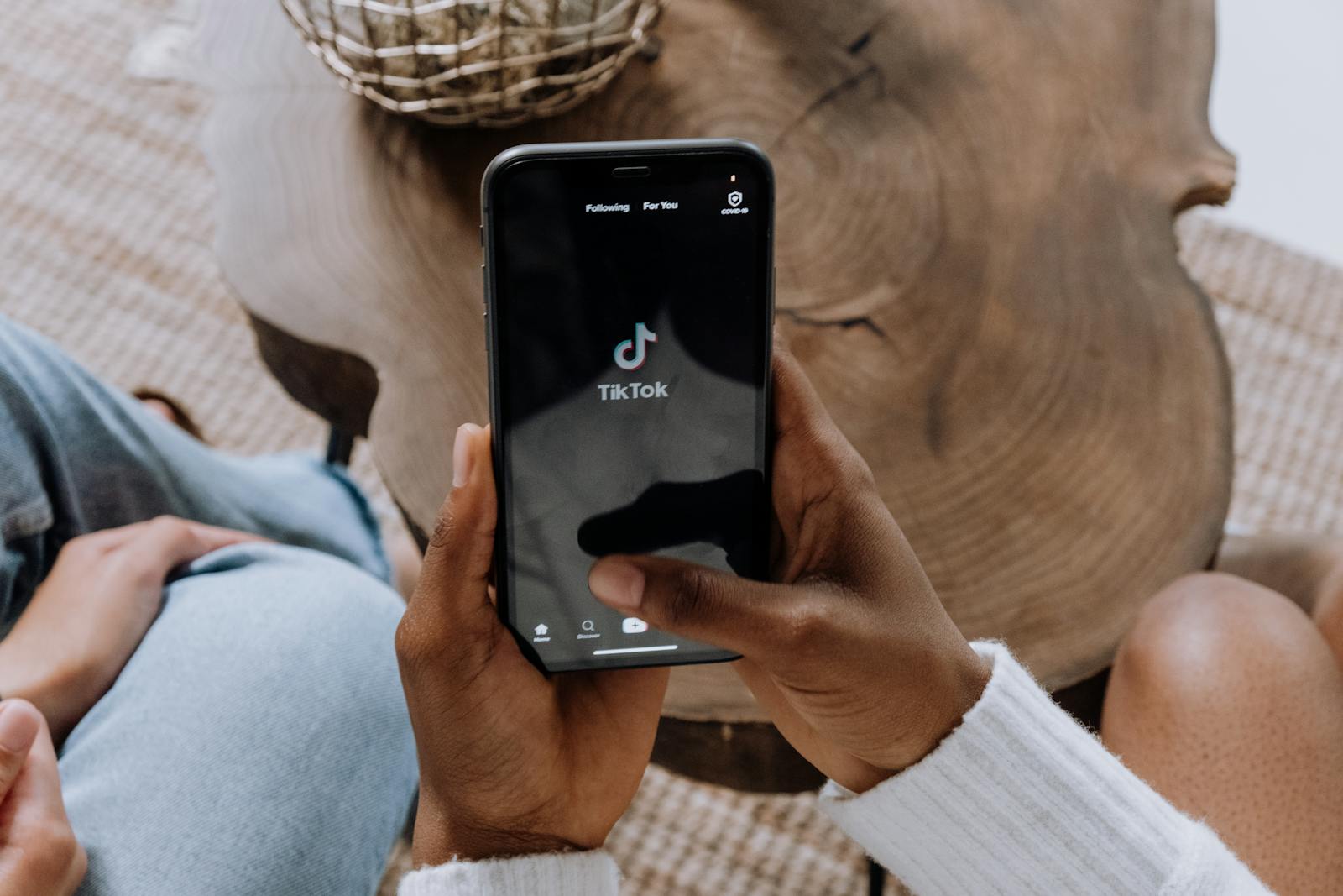 UGC for Stay-at-Home Moms: A Beginner's Guide